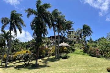 Magnificent Oceanview Hilltop Estate 
