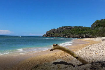 Beautiful oceanfront land at very competitive price