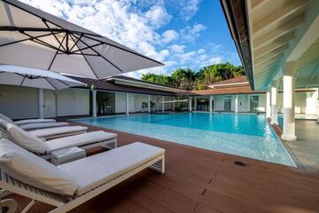 Elegant 5-Bedroom Mansion for Sale in Casa de Campo, La Romana – Modern Luxury with Golf Course Views