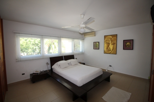 #5 Beachfront penthouse with three bedrooms inside gated community