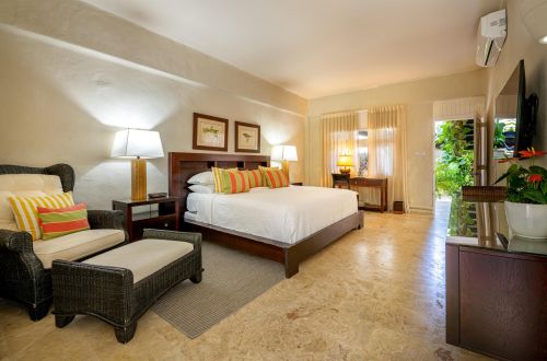 #8 Elegant 10-Bedroom Villa for Sale in Casa de Campo, La Romana – Timeless Caribbean Sophistication