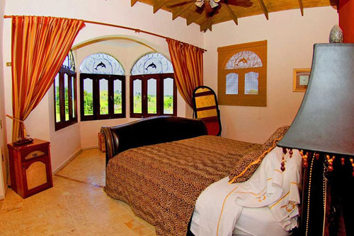 #15 Magnificent Oceanview Hilltop Estate 