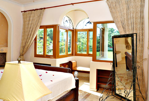 #7 Magnificent Oceanview Hilltop Estate 