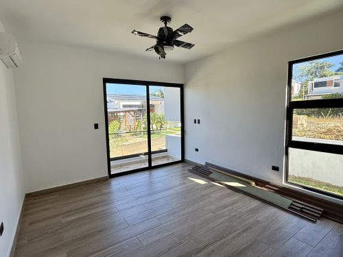#6 Brand-New Modern 3-Bedroom Villa