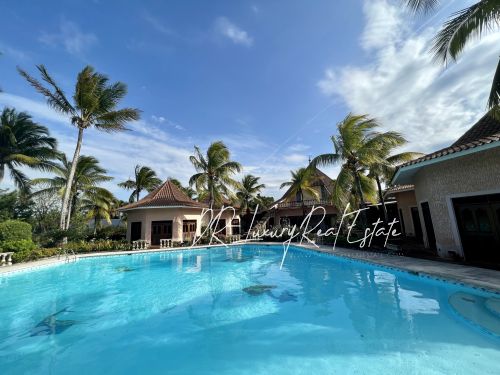 #15  Beautiful villa in select community close to the beach