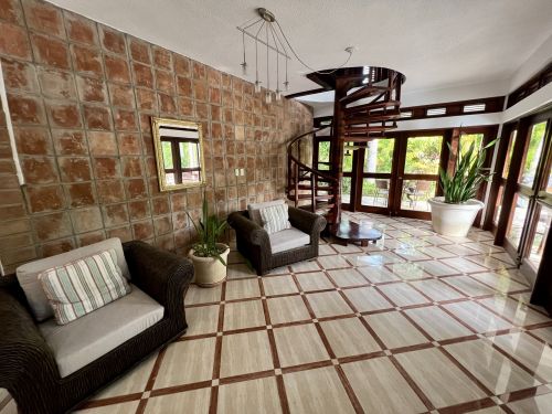#7 Impressive two storey villa at Sea Horse Ranch