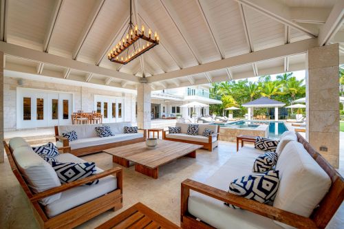#6 Exquisite 8-Bedroom Mansion for Sale in Casa de Campo, La Romana – A Masterpiece of Luxury and Design