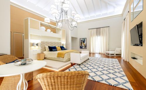 #7 Elegant 5-Bedroom Mansion for Sale in Casa de Campo, La Romana – Modern Luxury with Golf Course Views